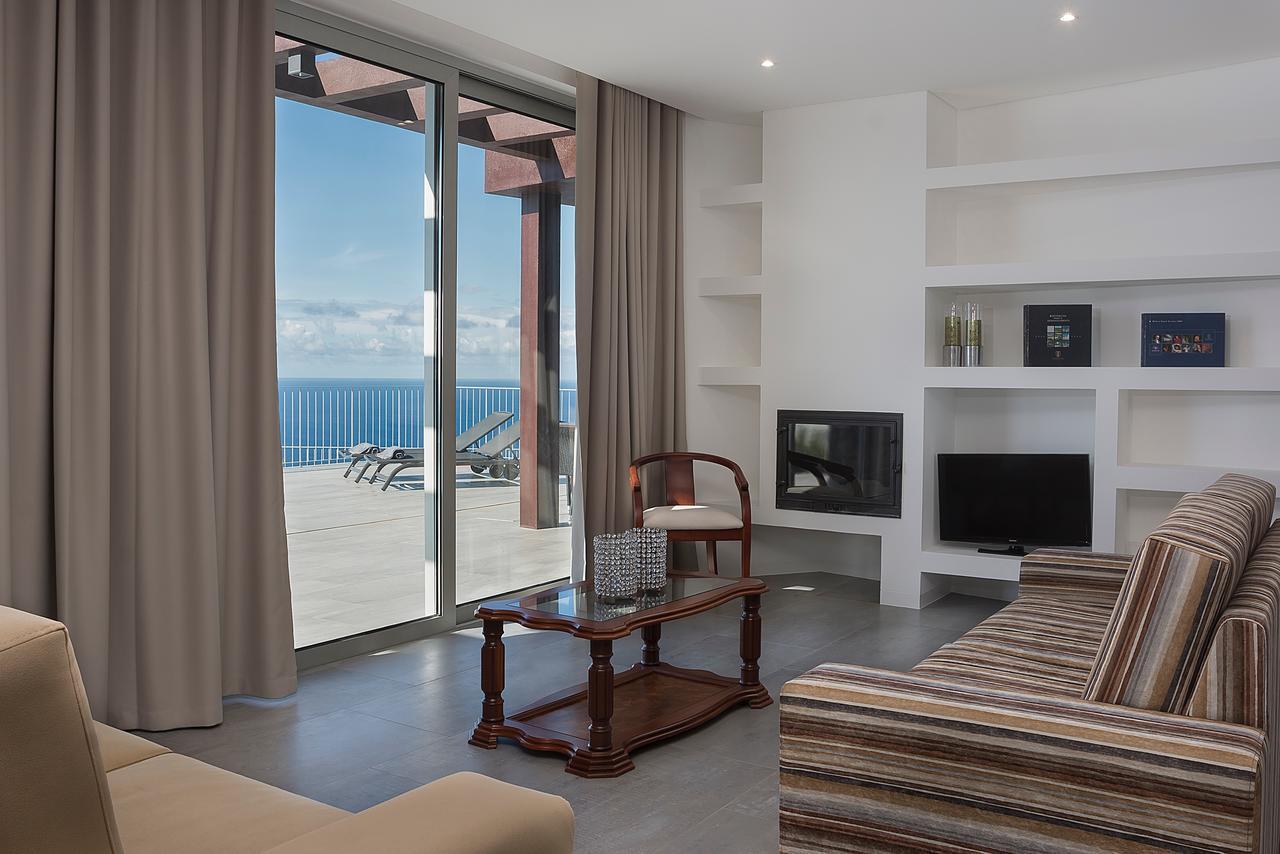 Ourmadeira - Cliffscape, Panoramic Seaviews Villa Estreito Da Calheta Exterior photo